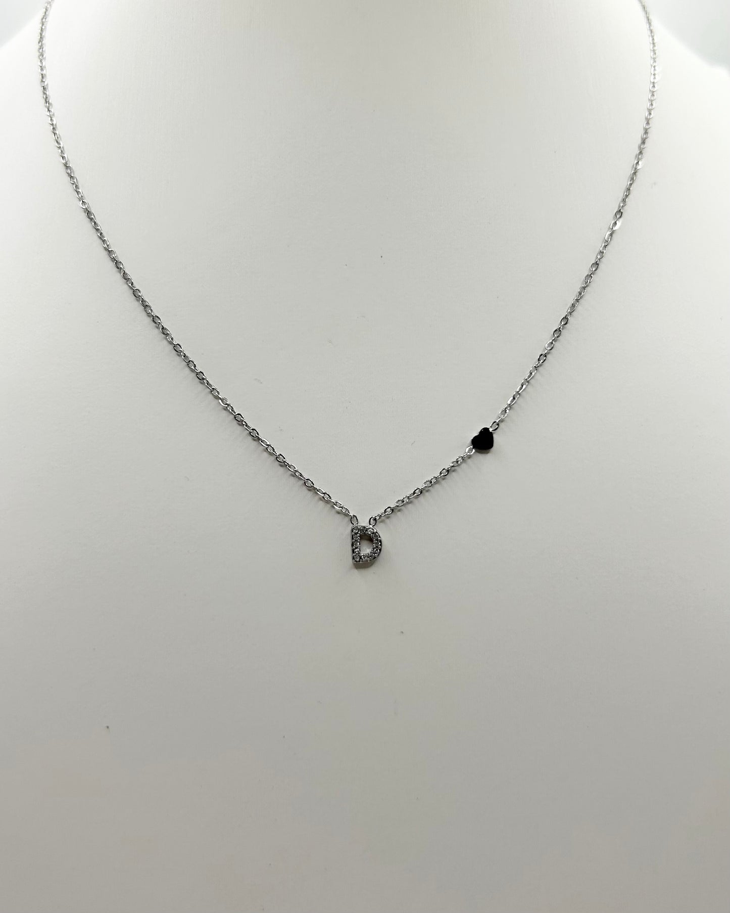 Collana lettera