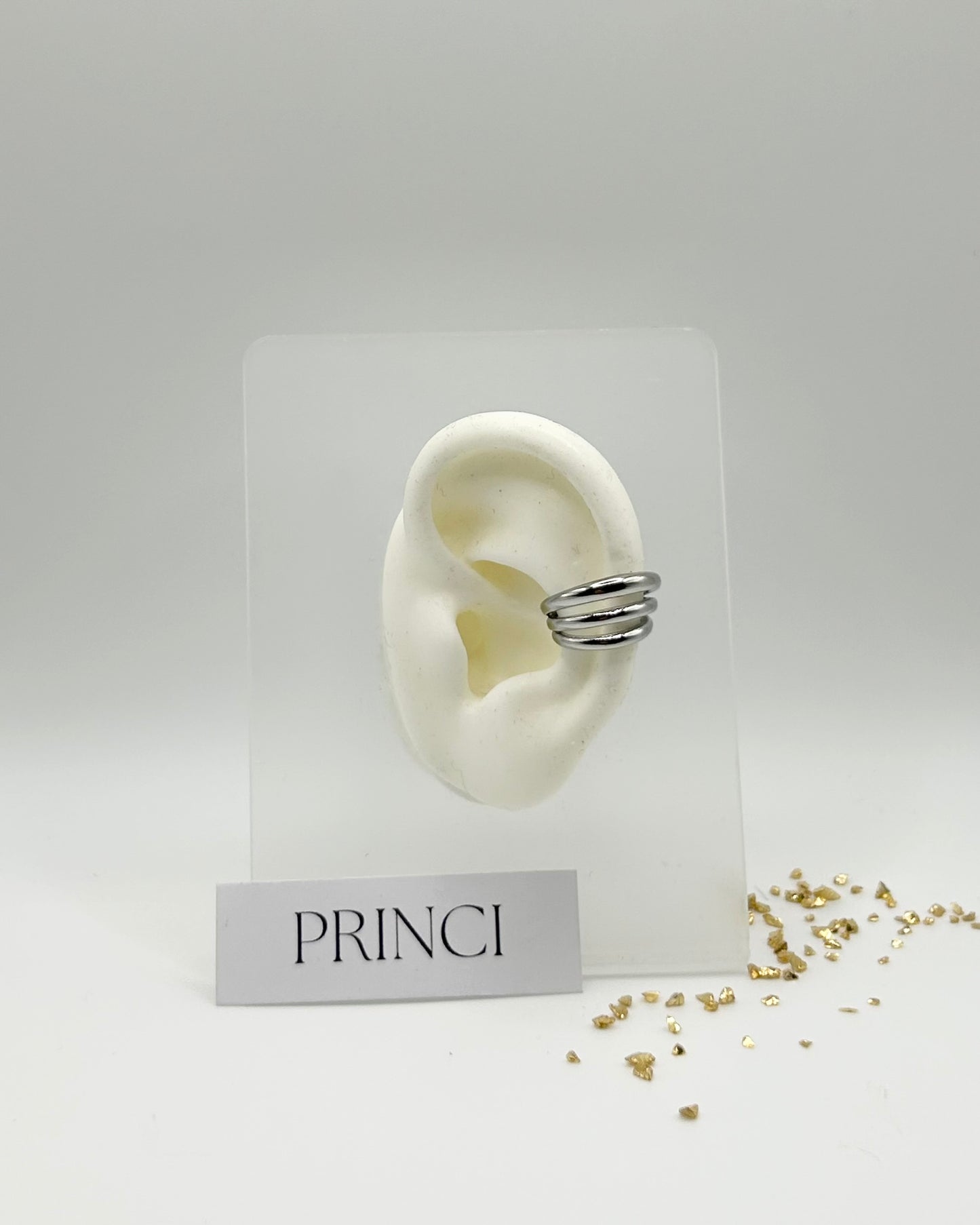 Ear cuff