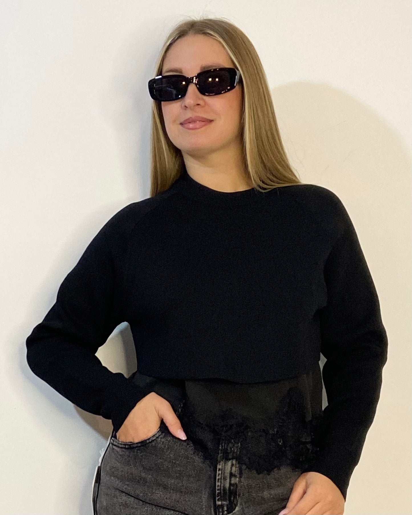 Maglia con fondo pizzo