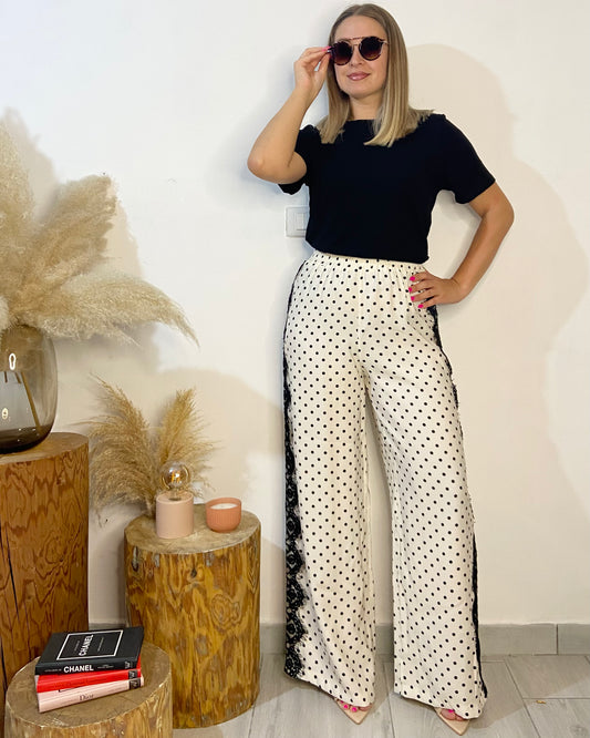 Pantaloni pois e pizzo