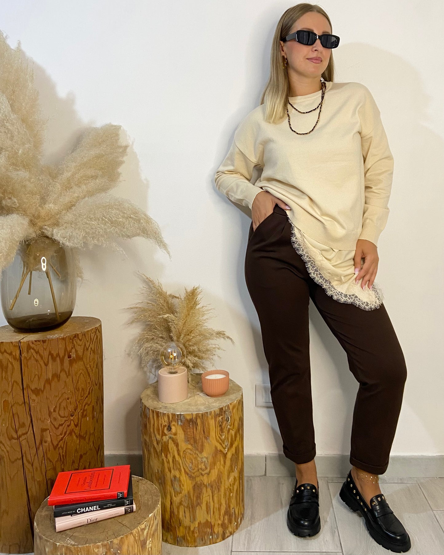 Pantaloni classici con piences