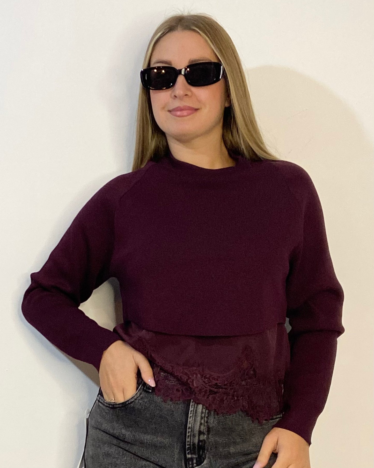 Maglia con fondo pizzo